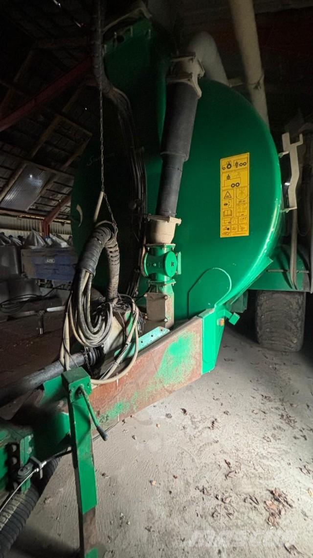 Samson PG 25 Slurry tankers