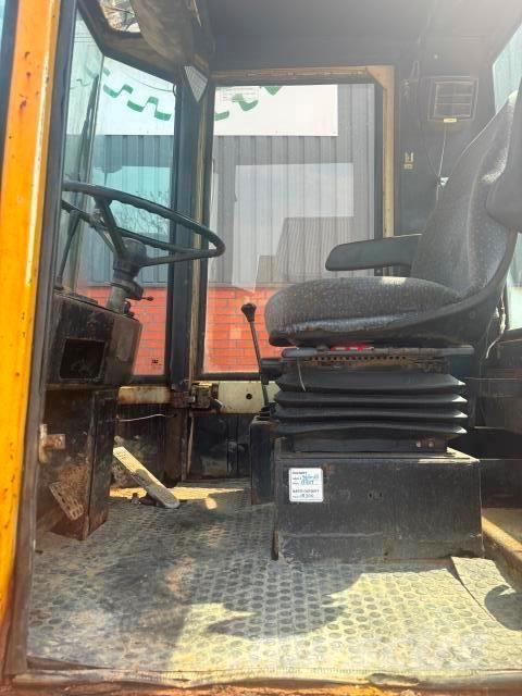 Schaeff SKL861 轮式装载机