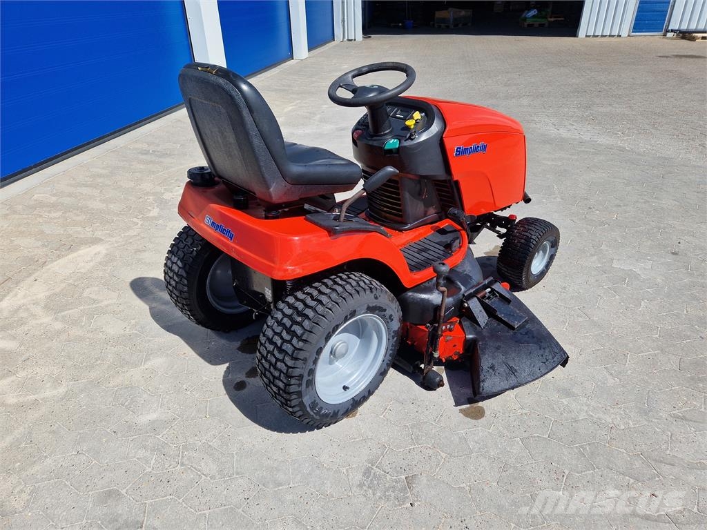 Simplicity REGENT SLT 250 Taajamatraktorit