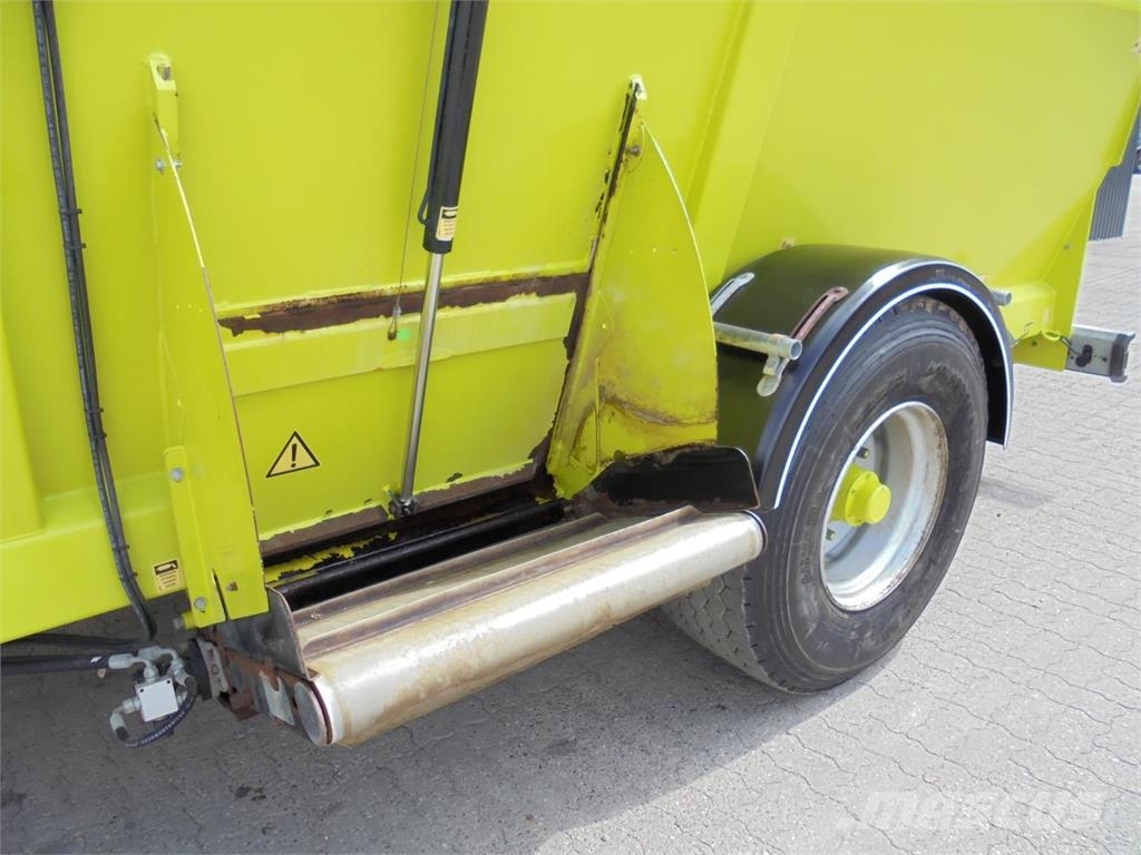 Storti PITBULL MT 240 Forage wagons
