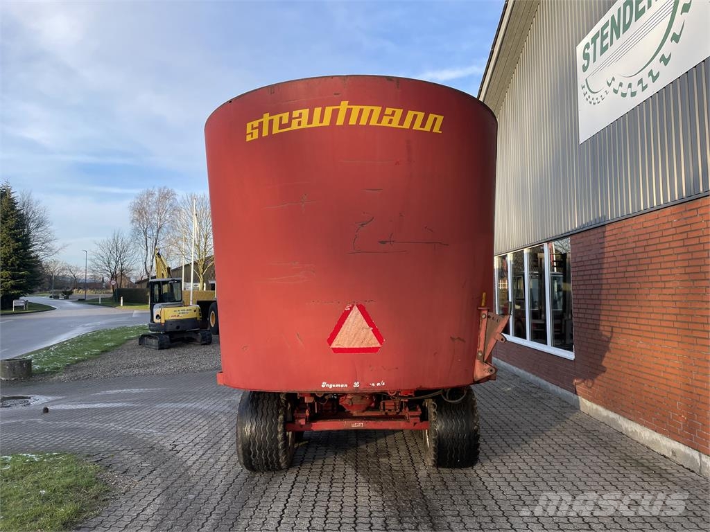 Strautmann 2400 Lopbarības piekabes