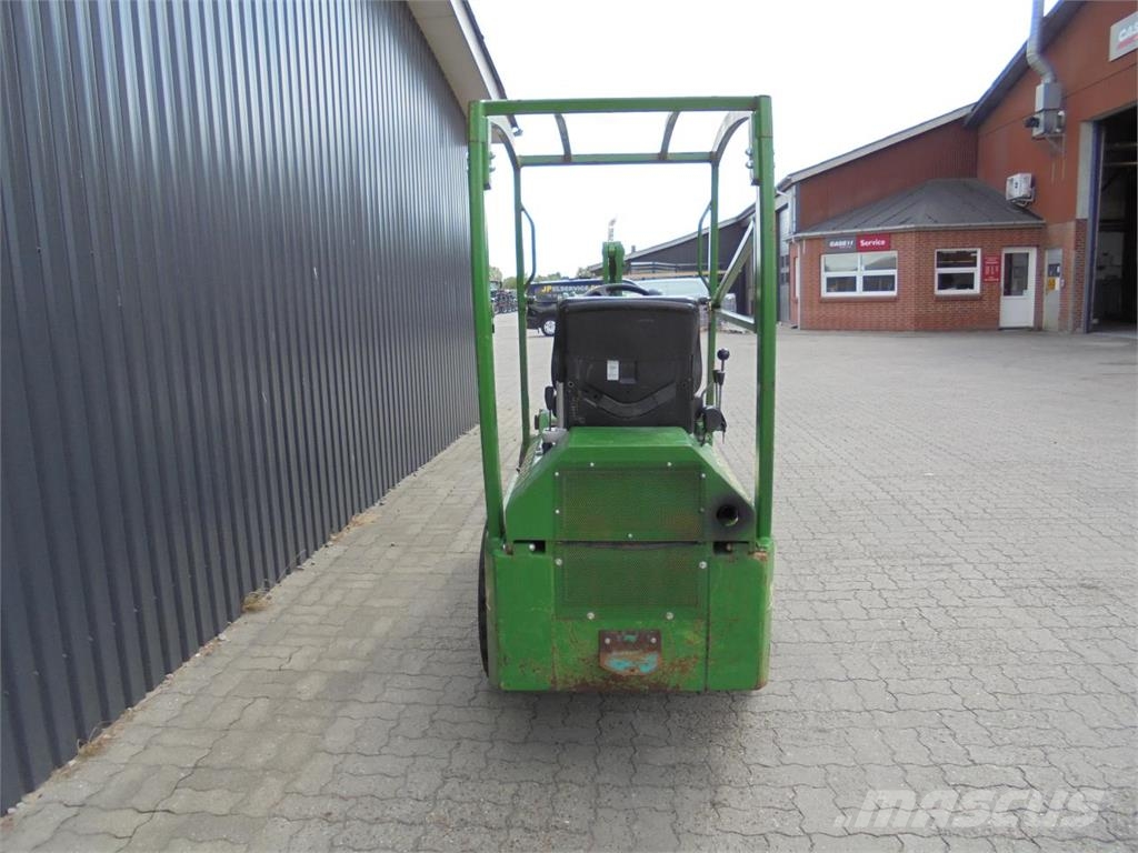 Striegel 166DY Miniladers