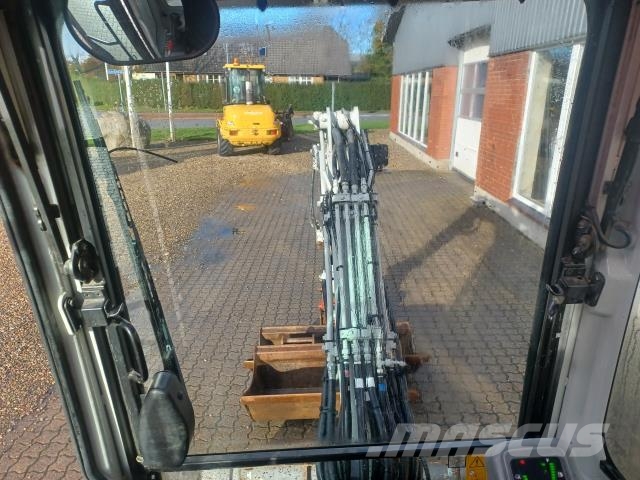 Takeuchi TB225 Mini excavators < 7t (Mini diggers)