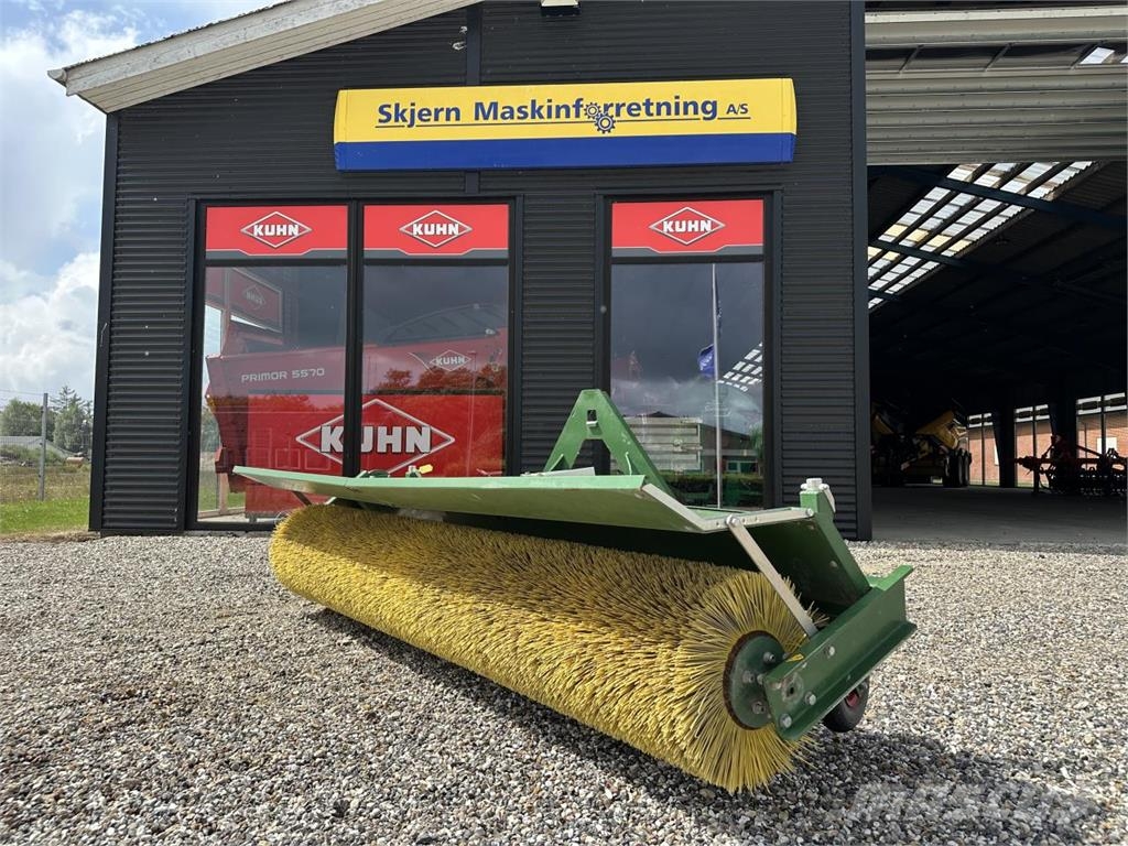 Thyregod TK-3300 PTO- MEKANIS Borstar & borstskopor