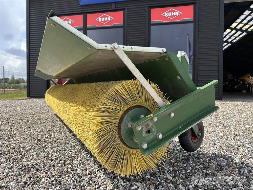 Thyregod TK-3300 PTO- MEKANIS Borstar & borstskopor