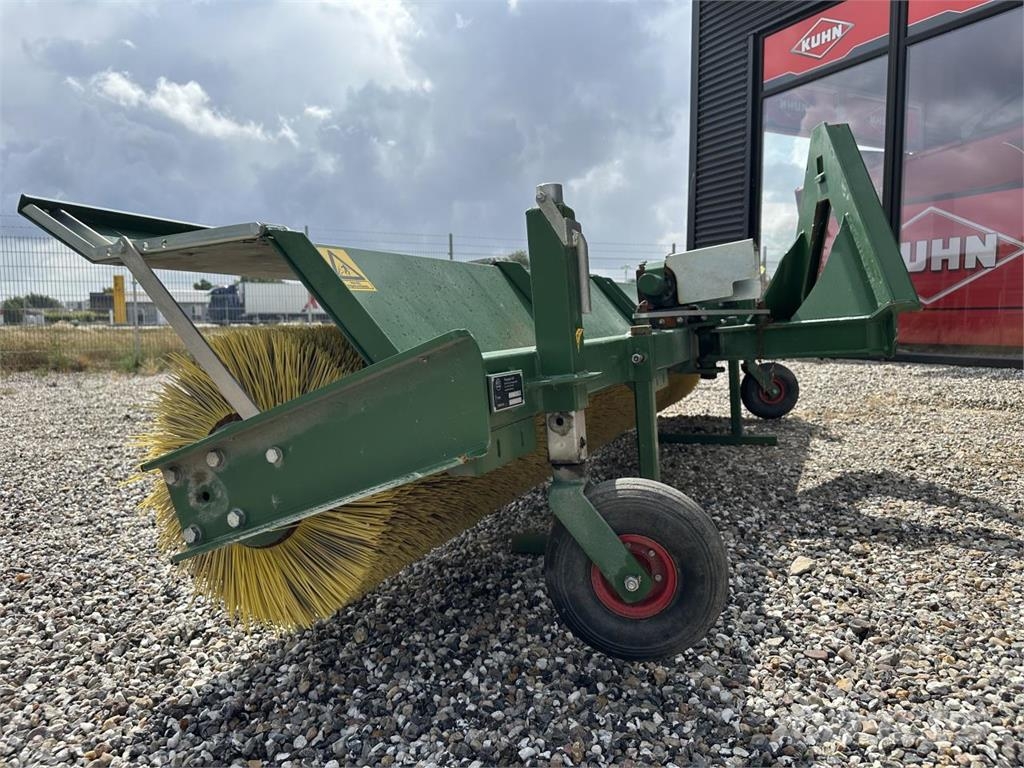 Thyregod TK-3300 PTO- MEKANIS Borstar & borstskopor