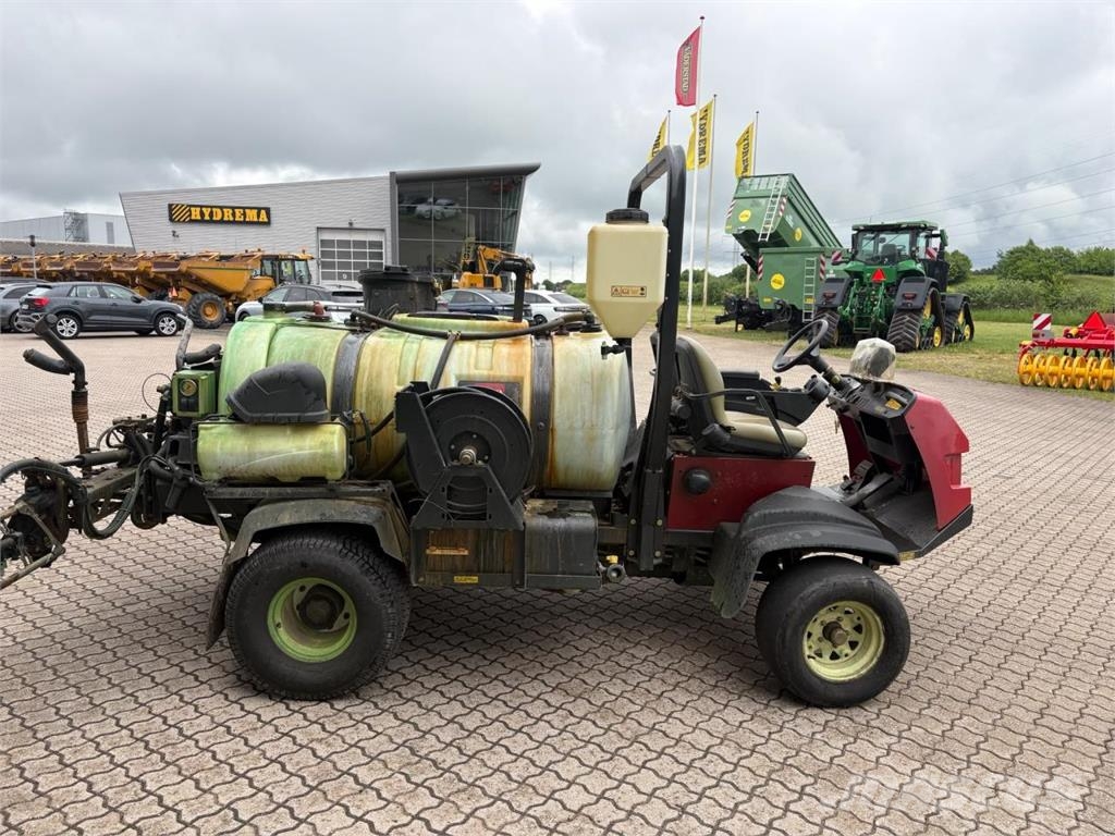 Toro MULTI PRO 5800 Kompakte traktorer
