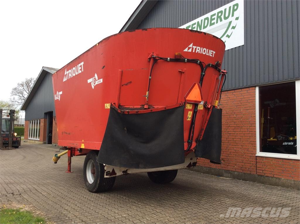 Trioliet SOLOMIX 2 2400 L AK Fodervagnar