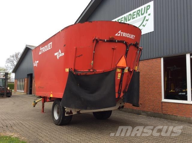 Trioliet SOLOMIX 2 2400 L AK Fodervagnar