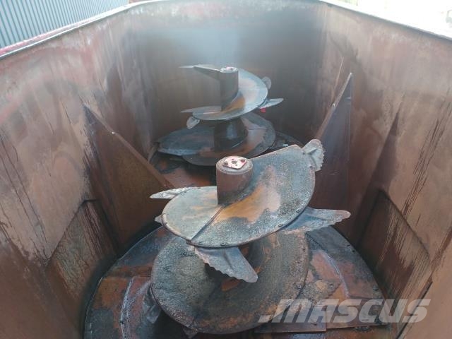 Trioliet SOLOMIX 3 3200 ZKX-T Rehuvaunut