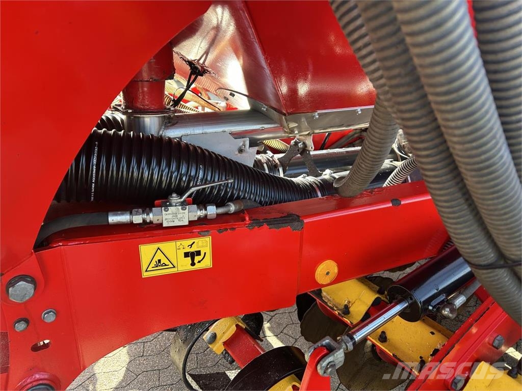 Väderstad SPIRIT ST600C Perforadoras combinadas