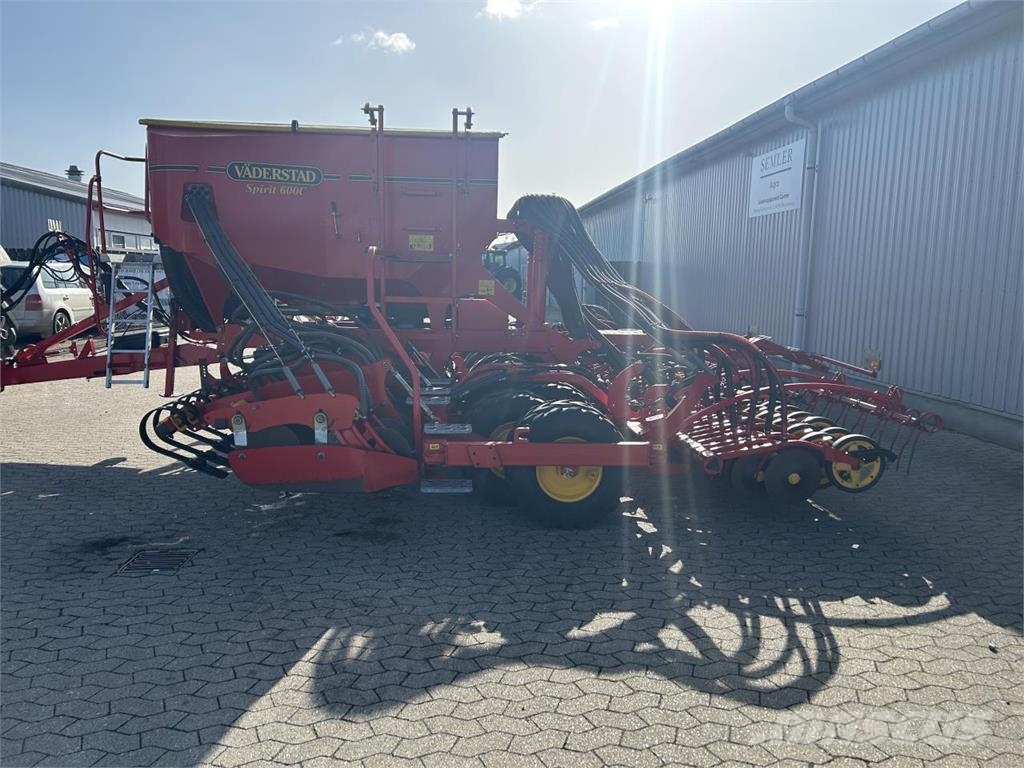 Väderstad SPIRIT ST600C Perforadoras combinadas
