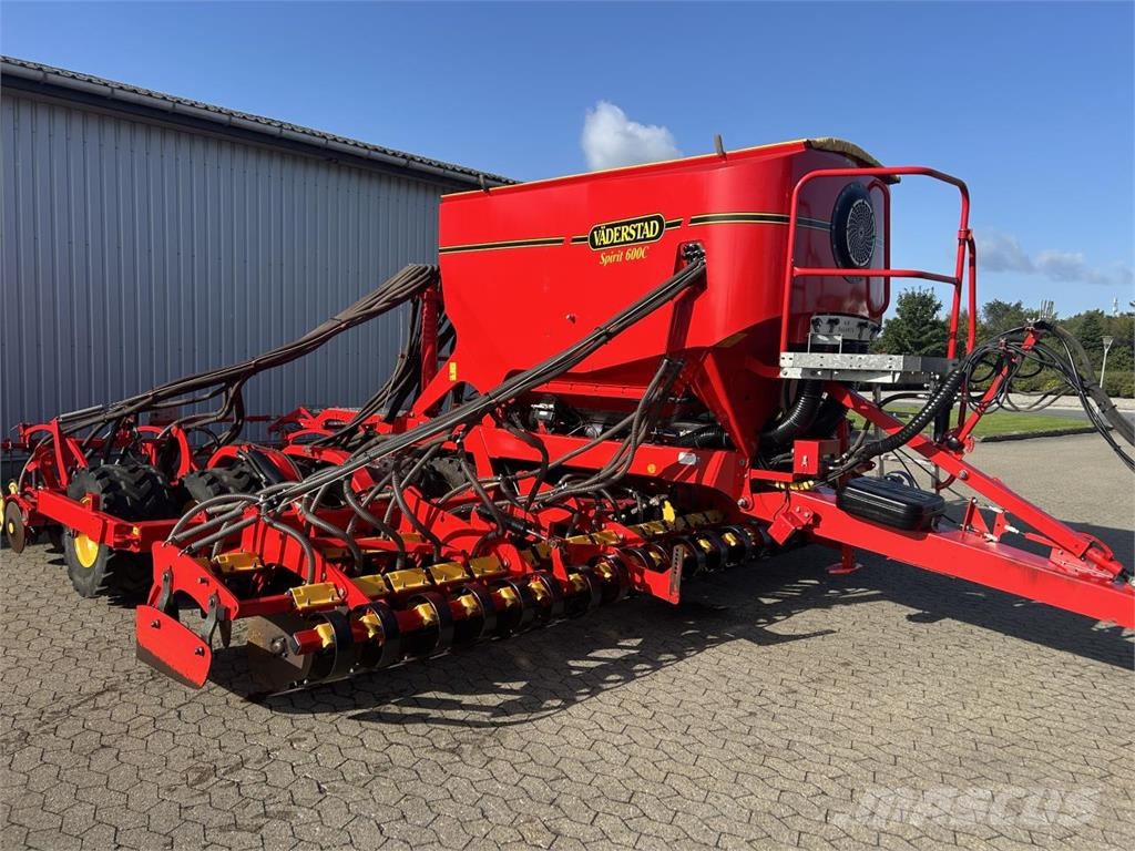 Väderstad SPIRIT ST600C Perforadoras combinadas