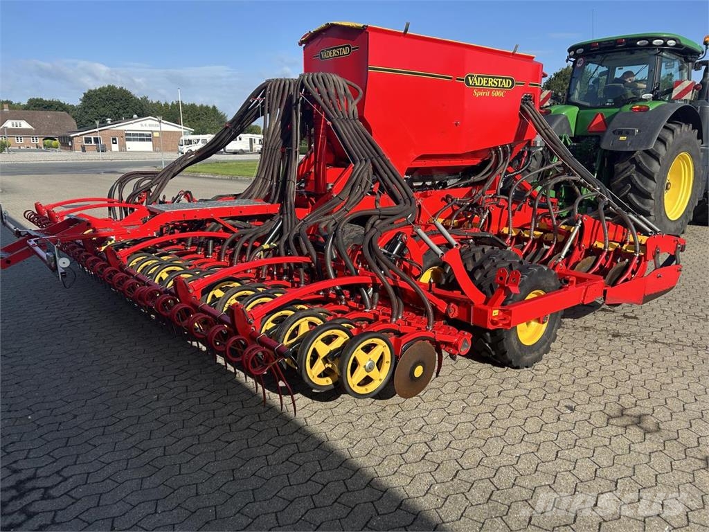 Väderstad SPIRIT ST600C Perforadoras combinadas
