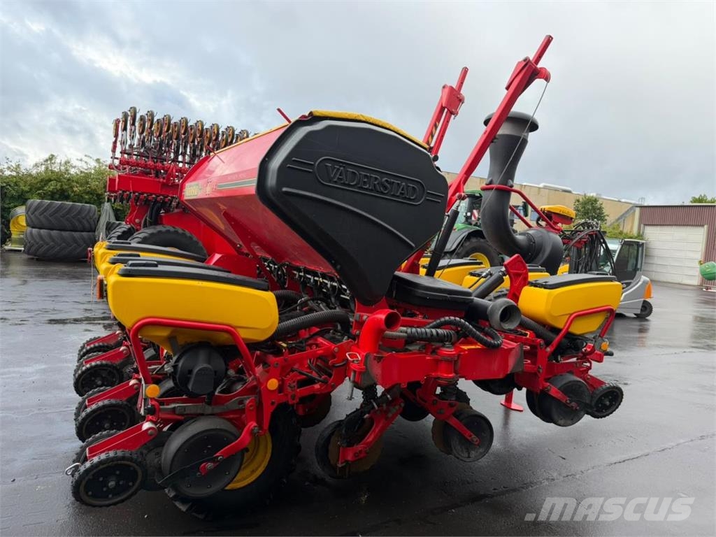 Väderstad TEMPO TPF 8 ماكينات البذر الدقيق