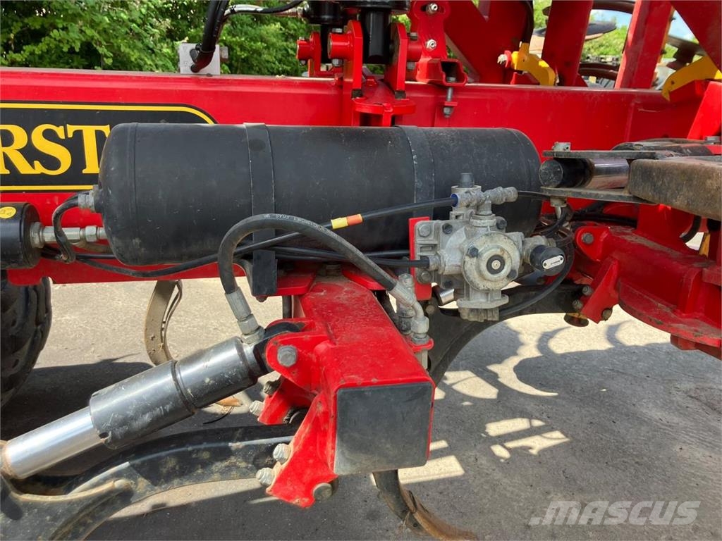 Väderstad TOPDOWN 600 Brány
