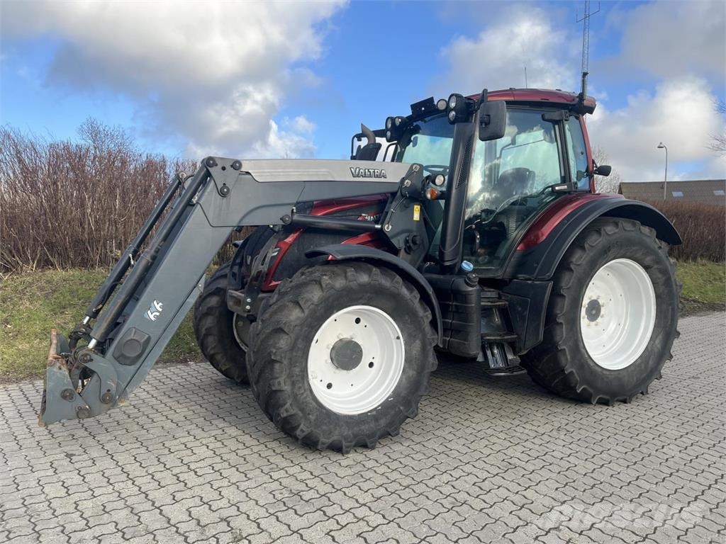 Valtra N 174 Traktorok