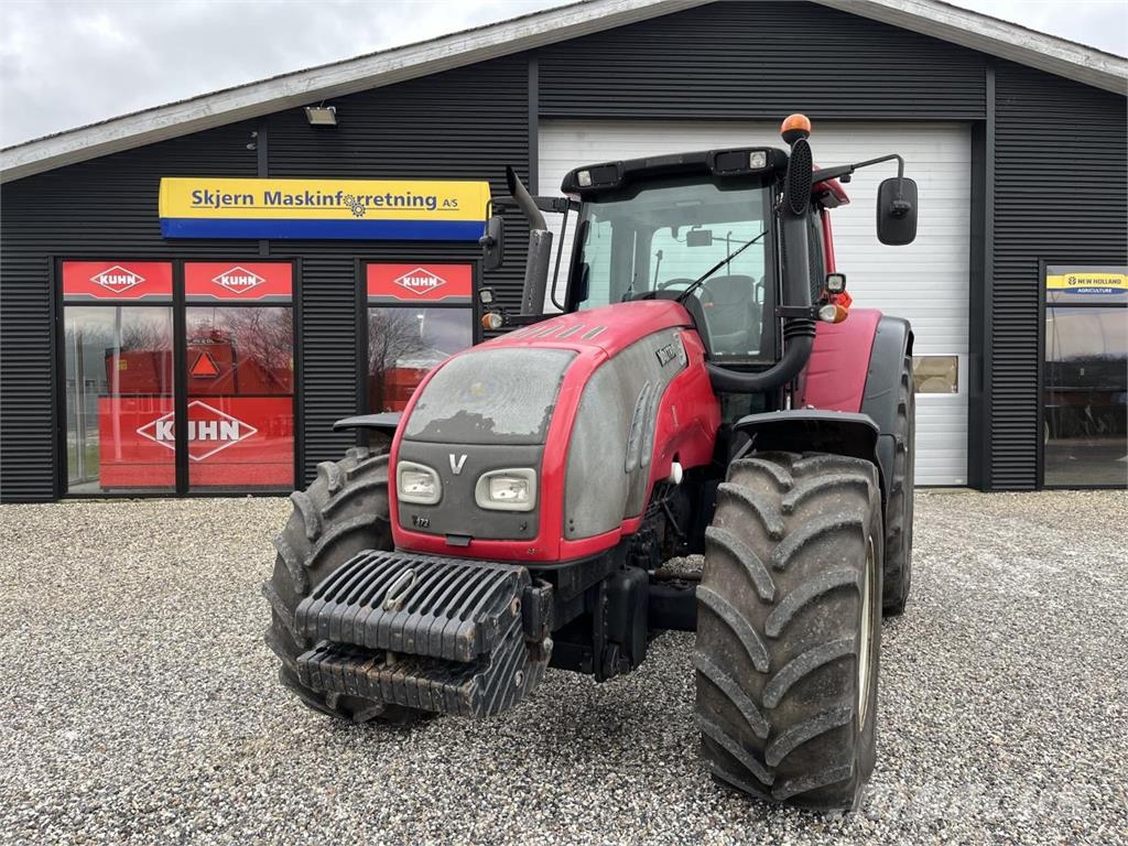 Valtra T172 Tratores Agrícolas usados