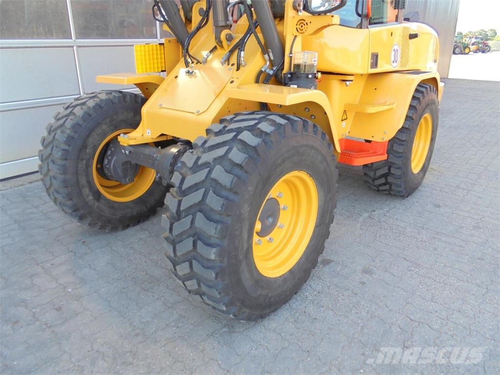 Volvo L30HS 輪胎式裝載機