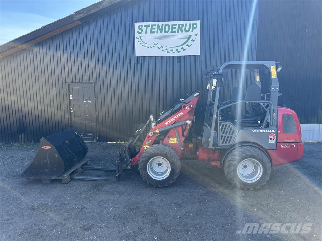Weidemann 1260 لوادر صغيرة