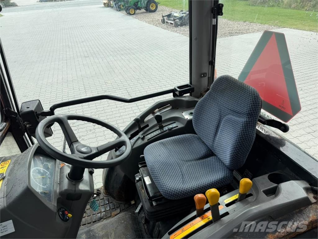 Yanmar EF 235 جرارات مدمجة