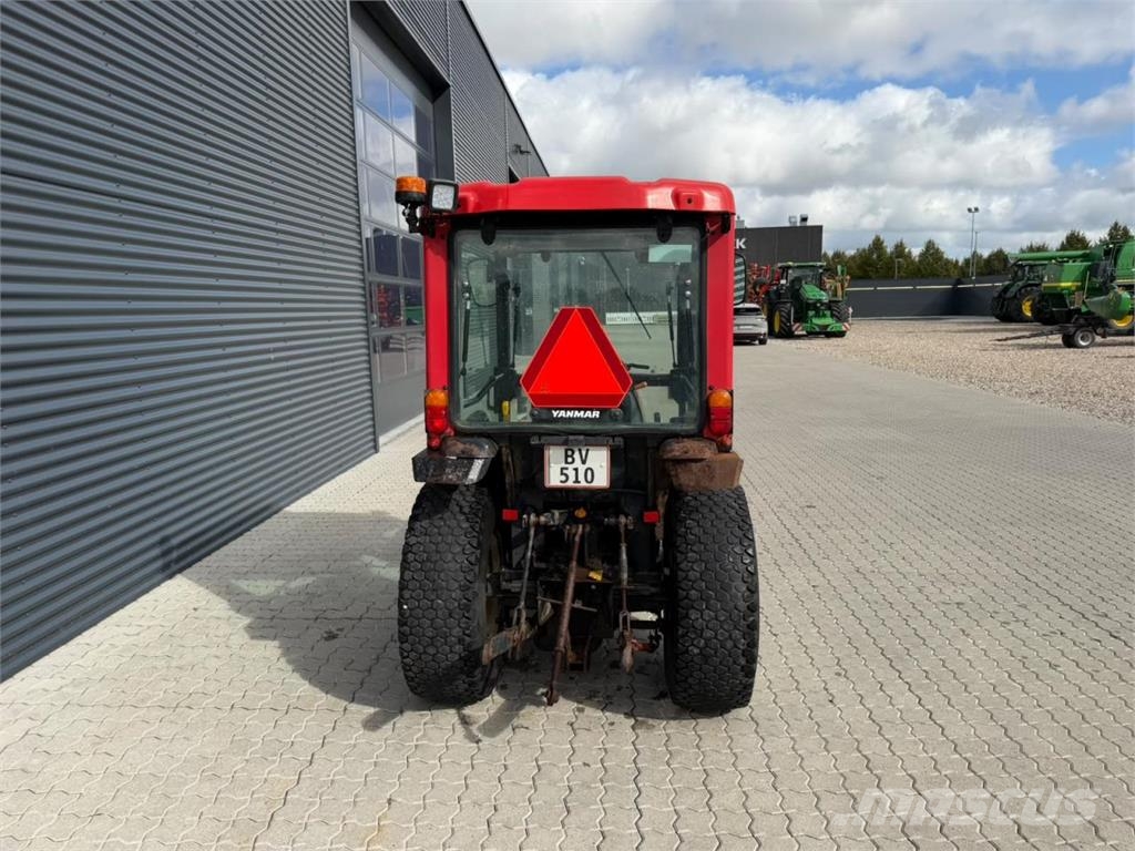 Yanmar EF 235 جرارات مدمجة