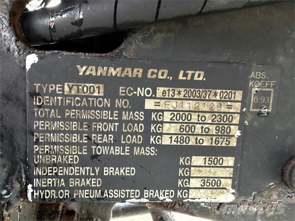 Yanmar EF 235 جرارات مدمجة