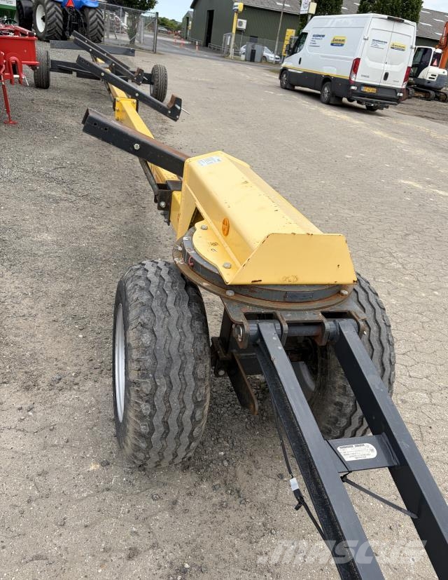 Ziegler NH 35 FOD / 10,7 M. Βαγόνια χορτονομής