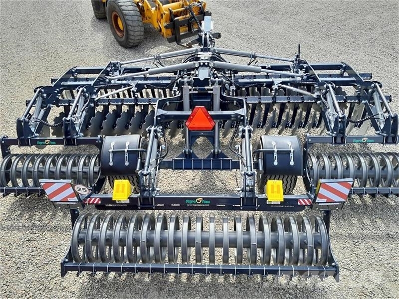 Agro - TOM 6 Meter discharve Дискові борони