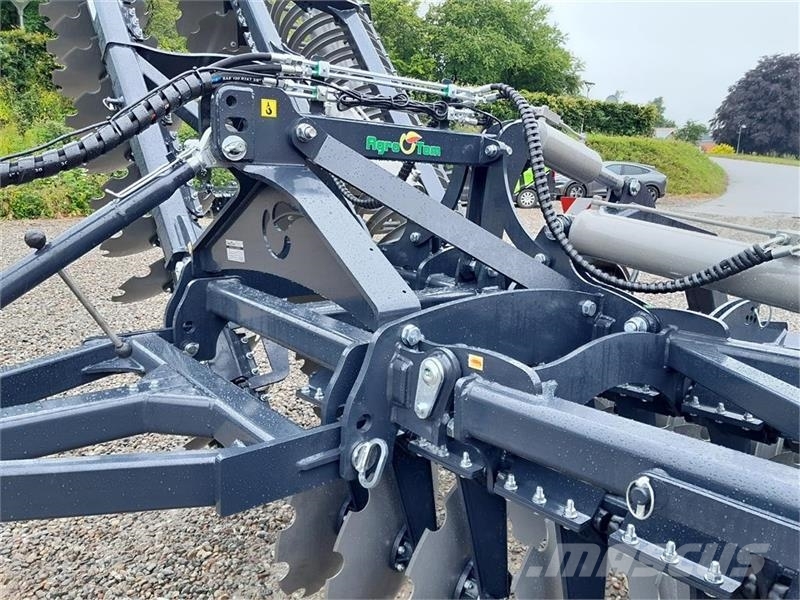 Agro - TOM 6 Meter discharve Agro-Tom 6 m. bugseret di Дискові борони