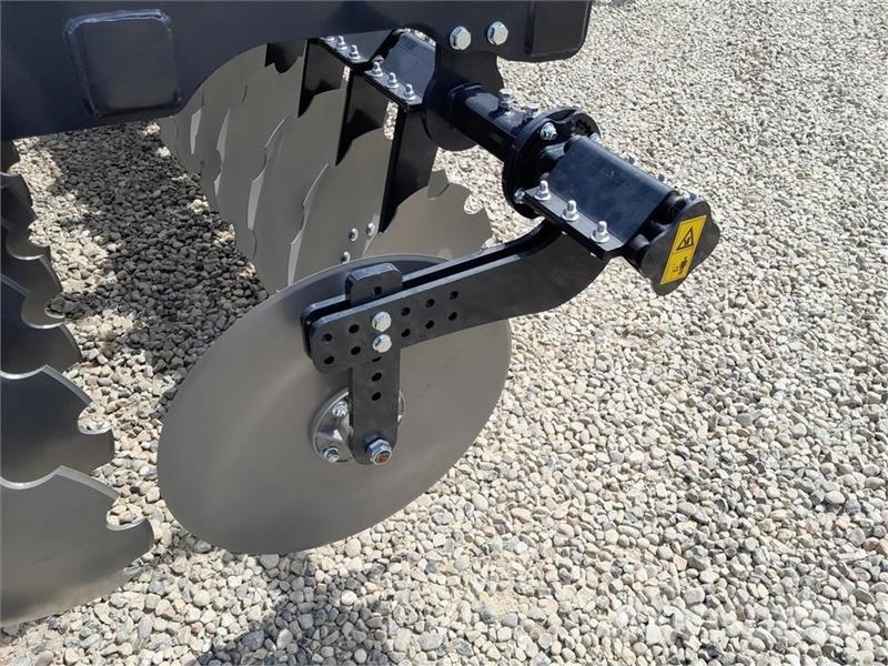 Agro - TOM 6 Meter discharve Дискові борони