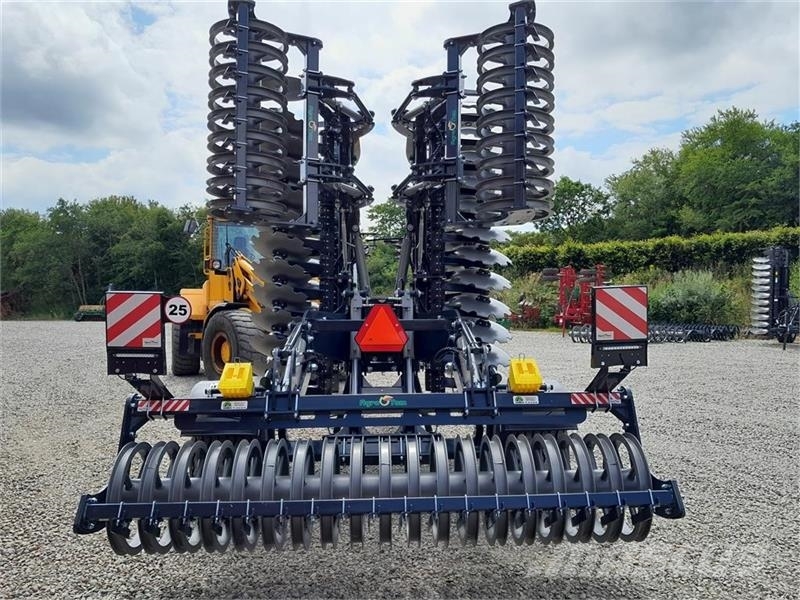 Agro - TOM 6 Meter discharve Дискові борони