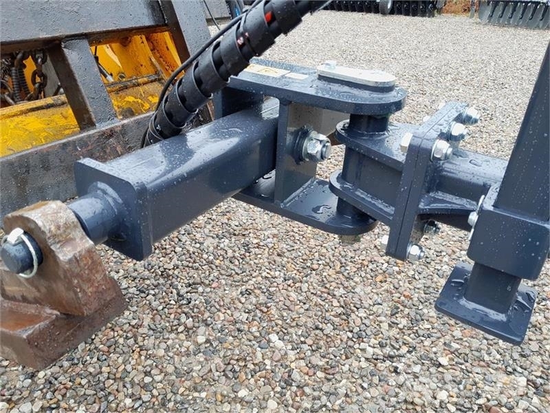 Agro - TOM 6 Meter discharve Agro-Tom 6 m. bugseret di Дискові борони