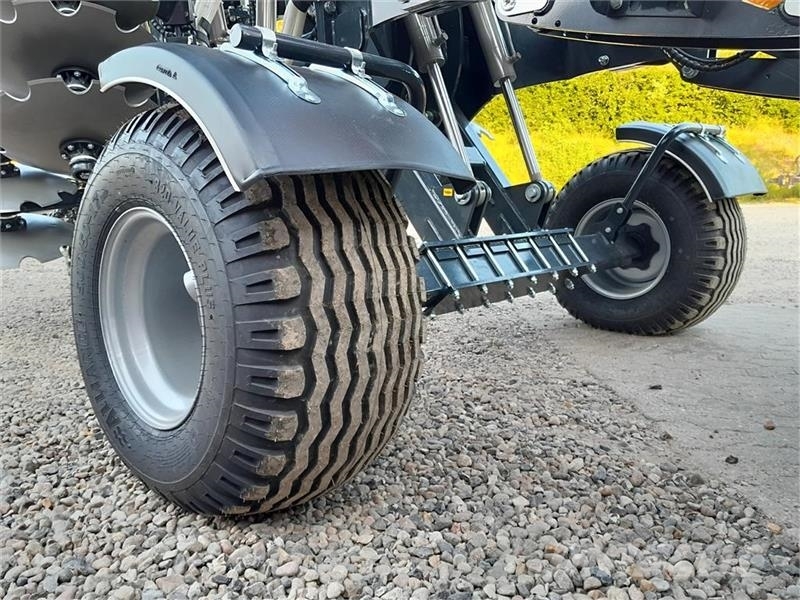 Agro - TOM 6 Meter discharve HD model med frø udstyr Дискові борони