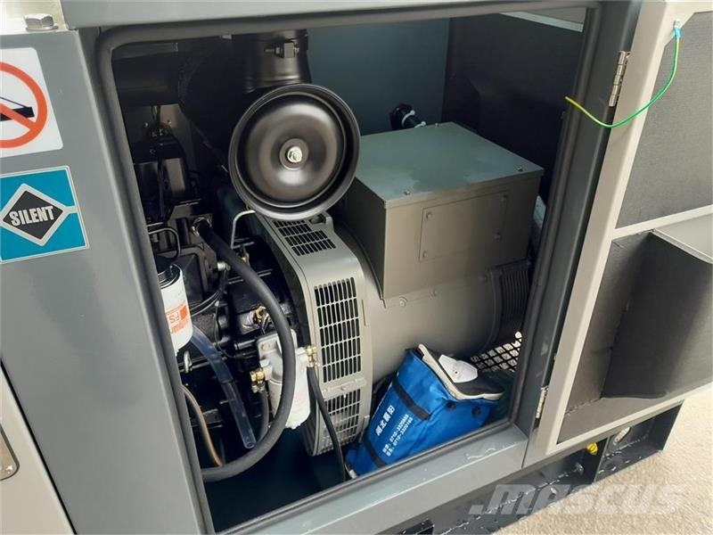 Cummins 110 KWA その他の発電機