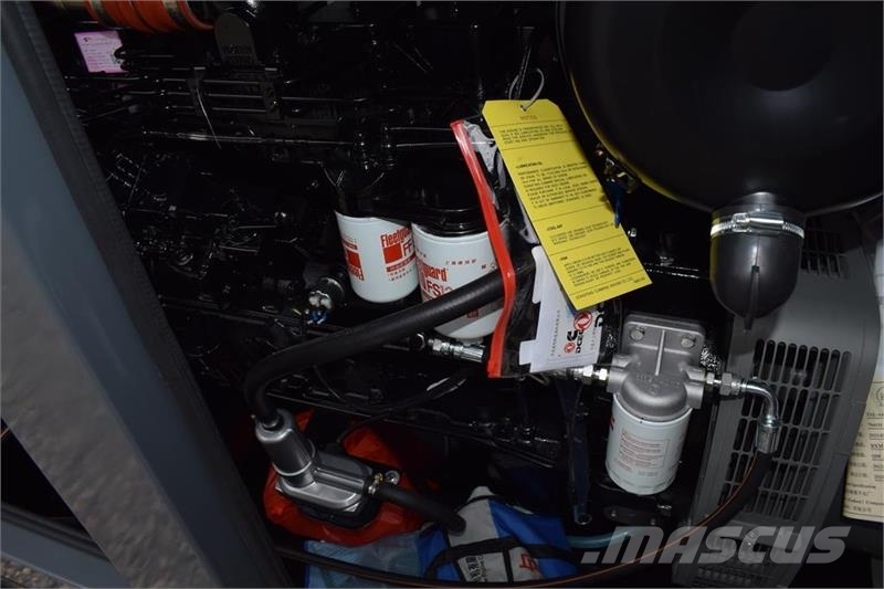 Cummins 165 kva その他の発電機