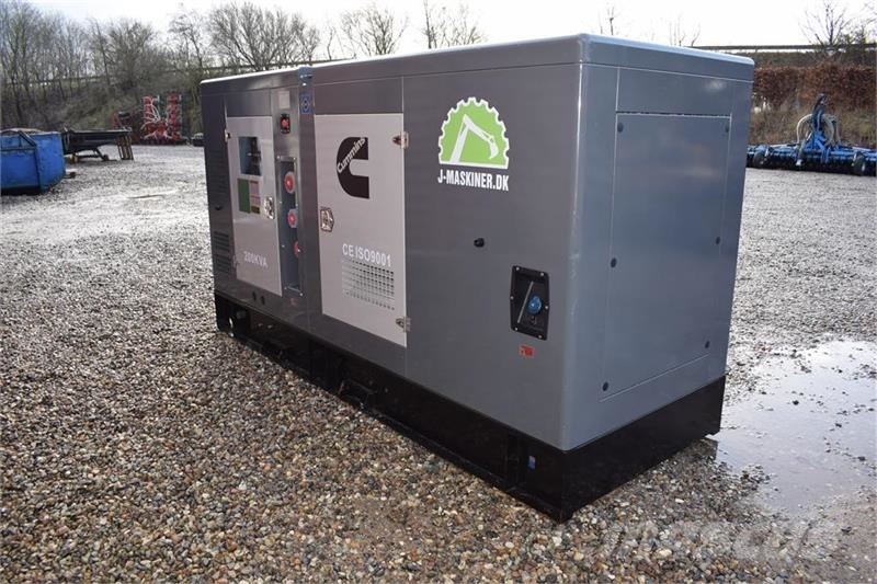 Cummins 200 KvA その他の発電機