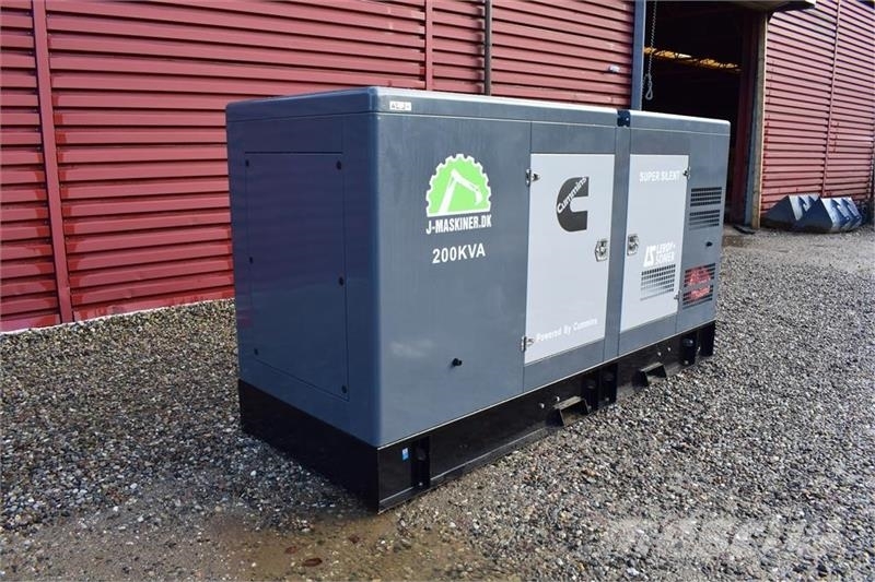 Cummins 200 KvA その他の発電機