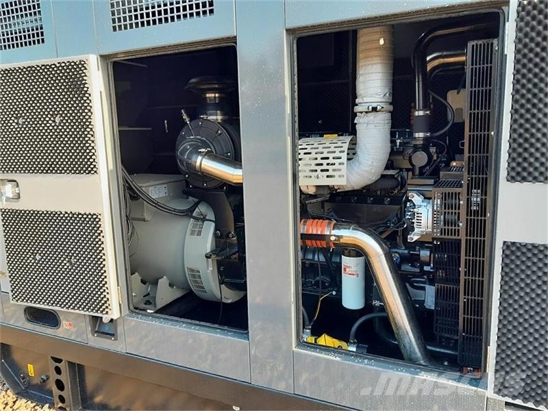 Cummins 500KWA その他の発電機
