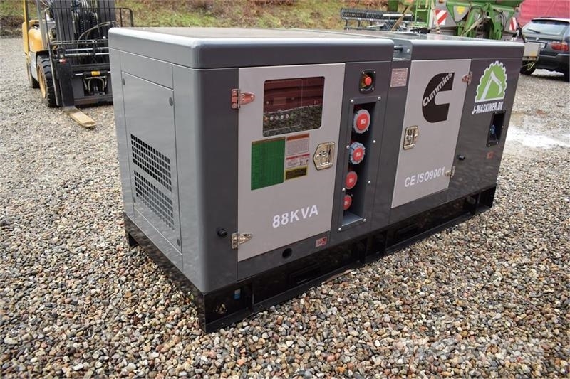 Cummins 88 KvA その他の発電機