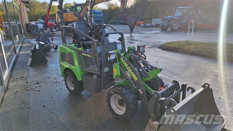 Danloader 1010E 小型装载机