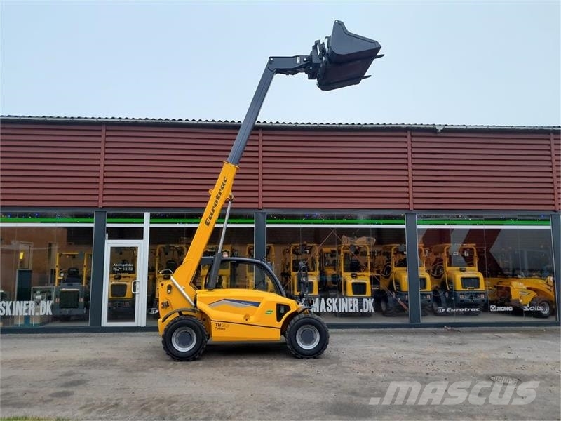 - - - EUROTRAC TH25.6 FABRIKS NY Telescopic handlers