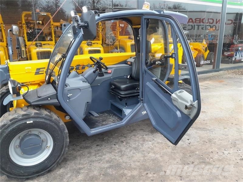 - - - EUROTRAC TH25.6 FABRIKS NY Telescopic handlers