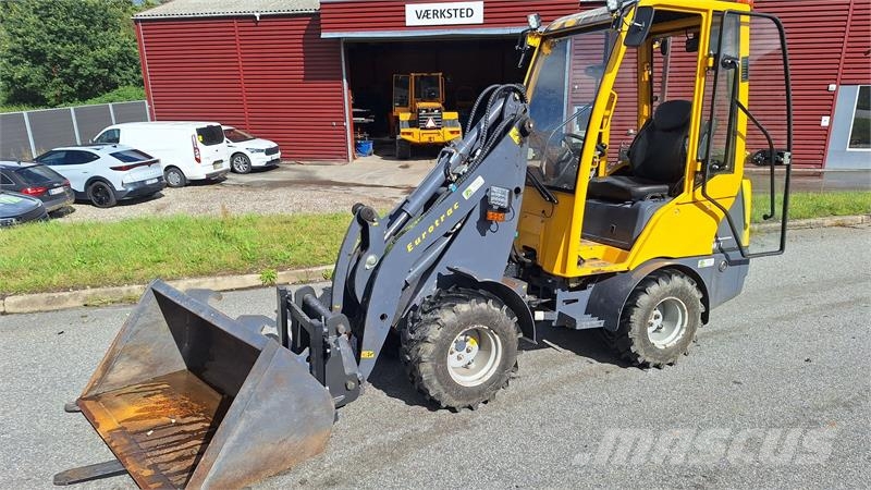 Eurotrac W11 med kabine Minilæsser - knækstyret