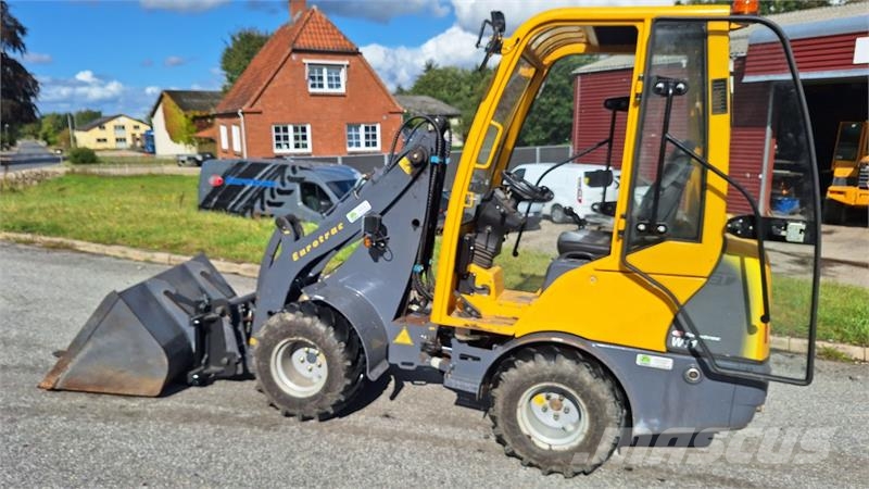 Eurotrac W11 med kabine Minilæsser - knækstyret