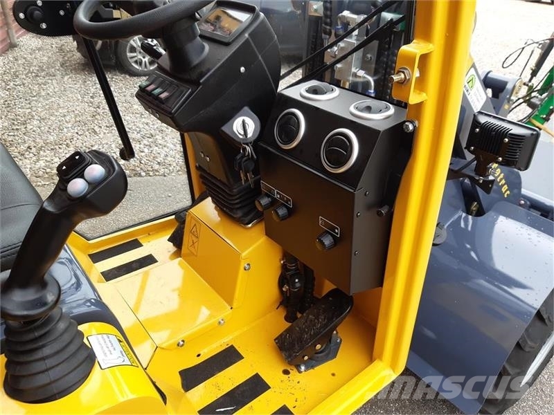 Eurotrac W11 mellem arm førehus Mininakladače