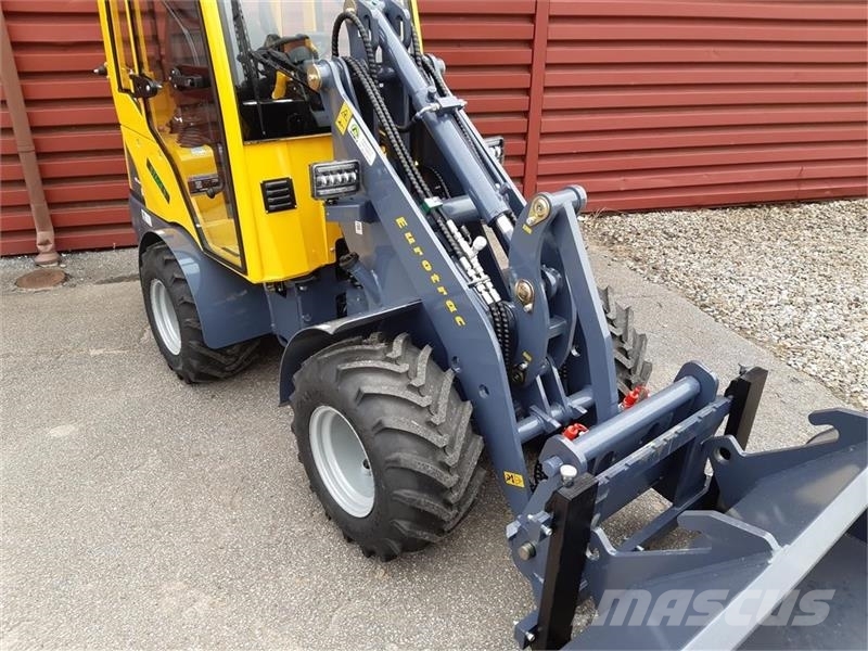 Eurotrac W11 mellem arm førehus Mininakladače