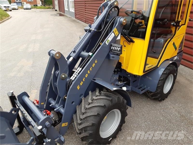 Eurotrac W11 mellem arm førehus Mininakladače