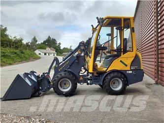Eurotrac W11 mellem arm førehus Mininakladače