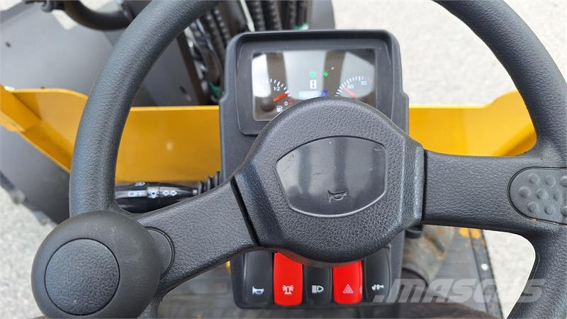Eurotrac W12S mellem tårn لوادر صغيرة